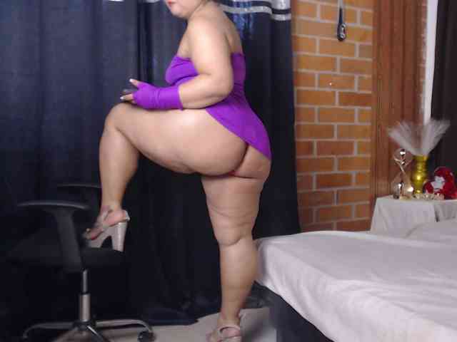 Madam-Agatha webcam