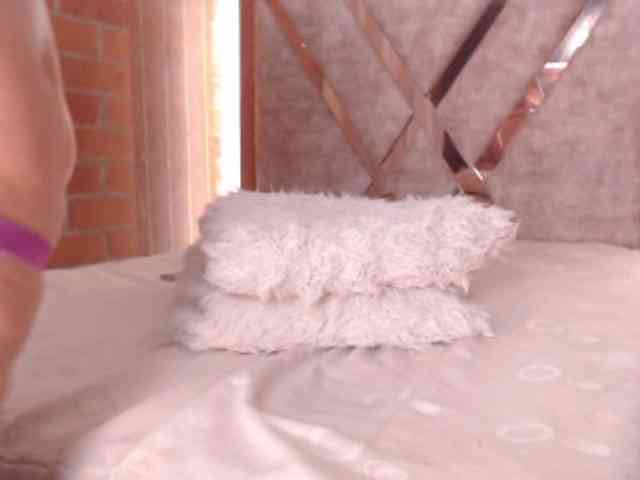 Madam-Agatha webcam