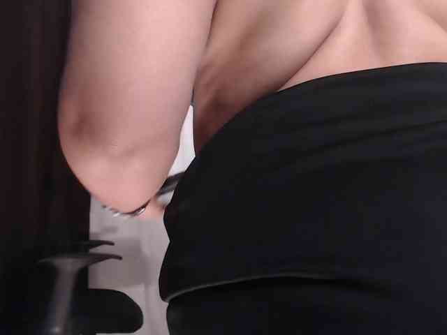 Madam-Agatha webcam