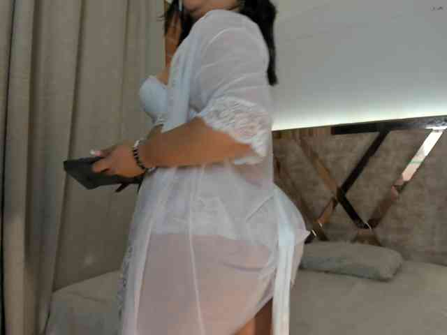 Madam-Agatha webcam
