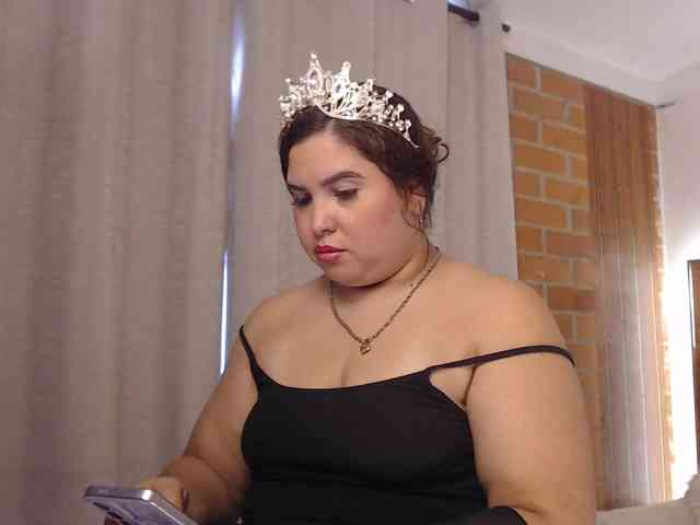 Madam-Agatha webcam