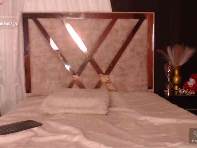 Madam-Agatha webcam