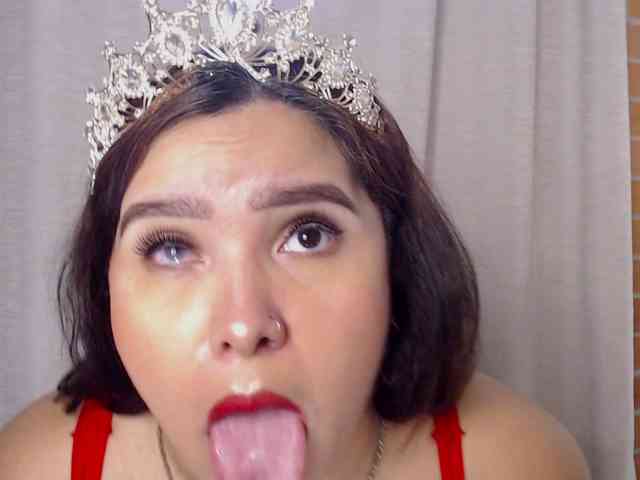 Madam-Agatha webcam