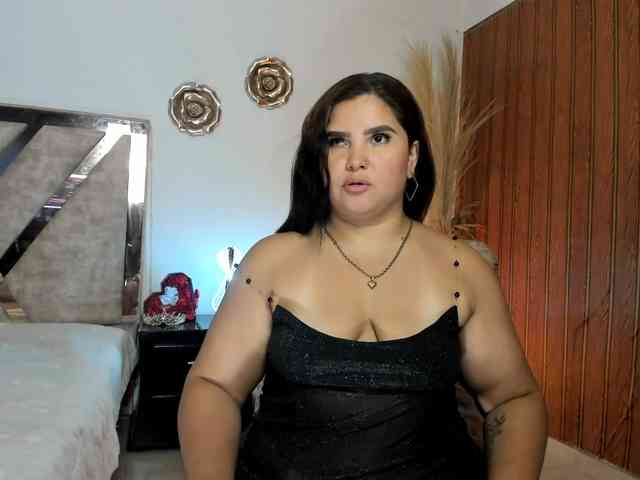 Madam-Agatha webcam