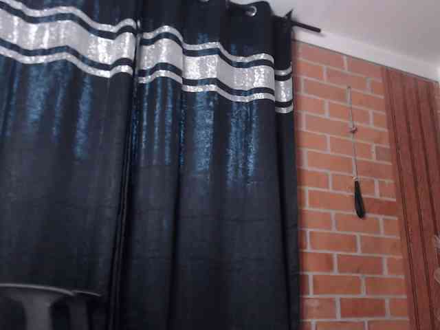 Madam-Agatha webcam