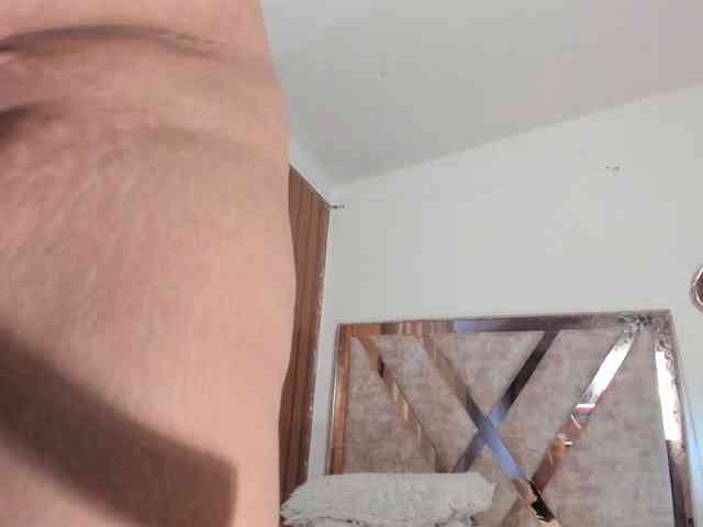 Madam-Agatha webcam