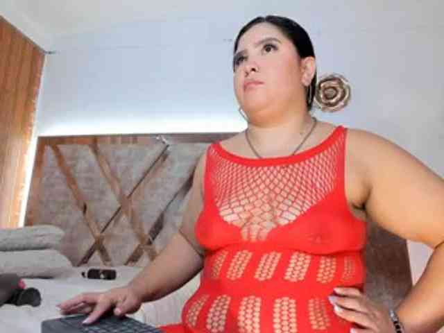 Madam-Agatha webcam