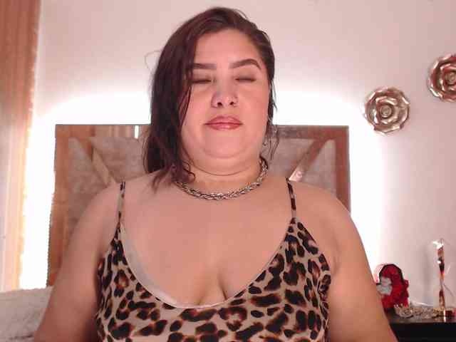 Madam-Agatha webcam