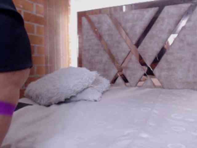 Madam-Agatha webcam