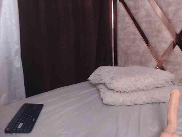 Madam-Agatha webcam