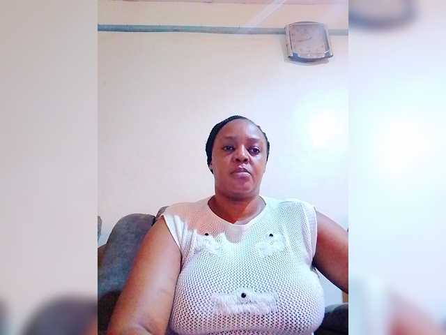Prettylexxi live cam on BongaCams