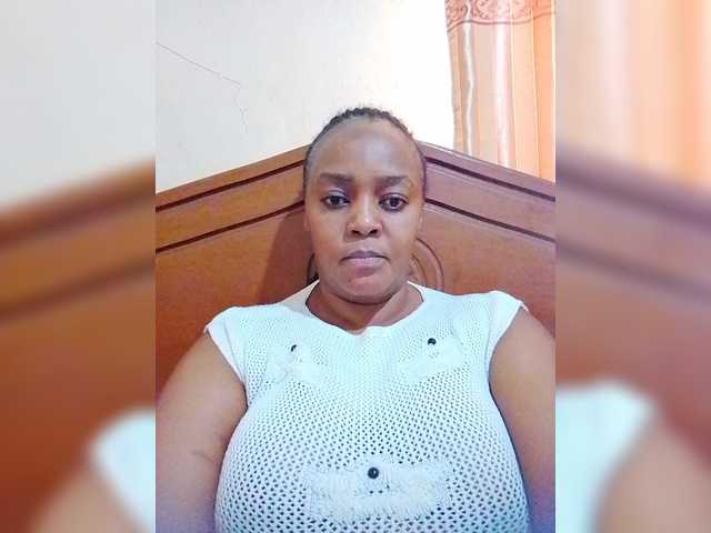 Prettylexxi live cam on BongaCams