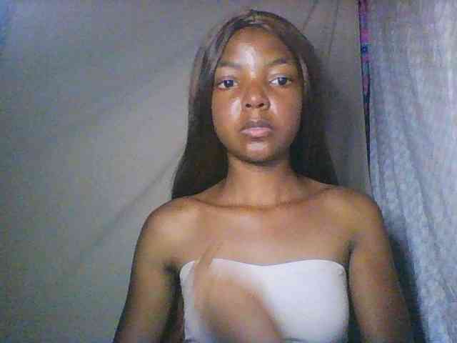 Babygirl7x webcam