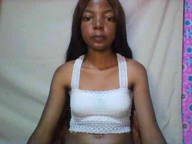 Babygirl7x webcam