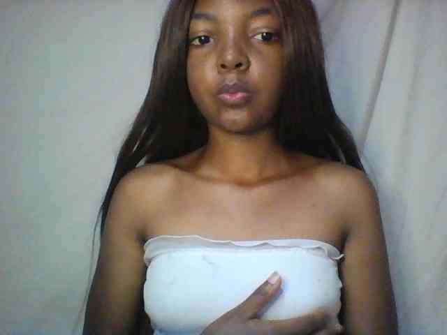 Babygirl7x webcam
