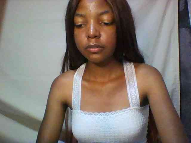 Babygirl7x webcam