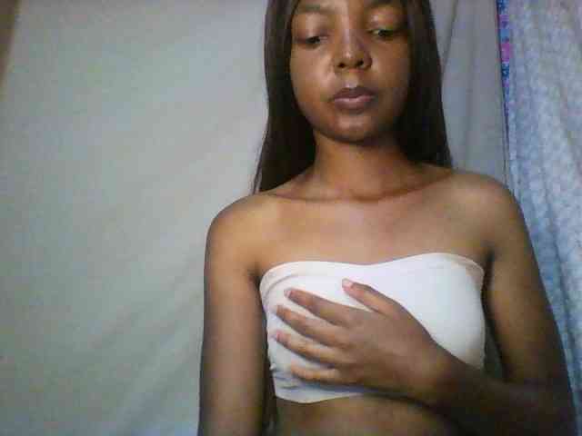 Babygirl7x webcam