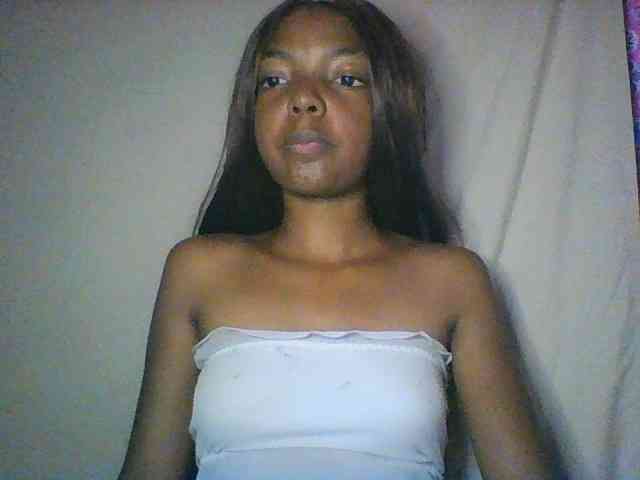 Babygirl7x webcam