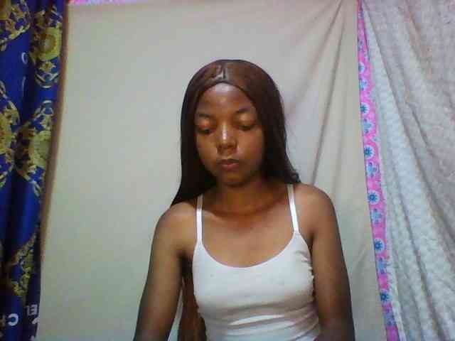 Babygirl7x webcam
