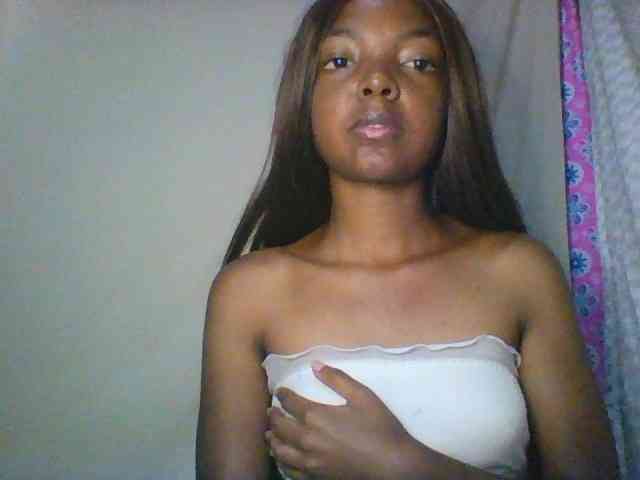 Babygirl7x webcam