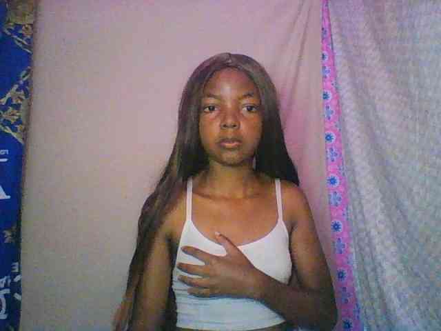 Babygirl7x webcam
