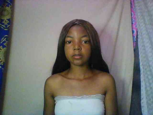 Babygirl7x webcam
