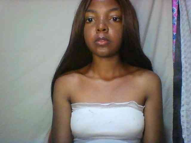 Babygirl7x webcam