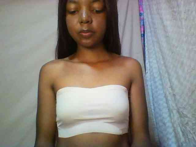 Babygirl7x webcam