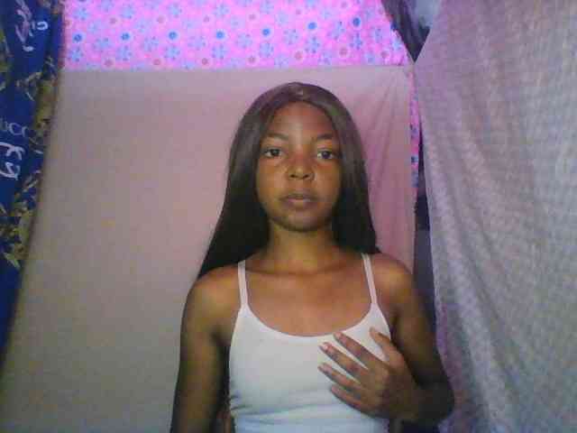 Babygirl7x webcam