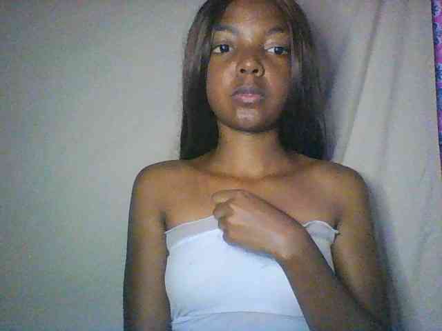 Babygirl7x webcam