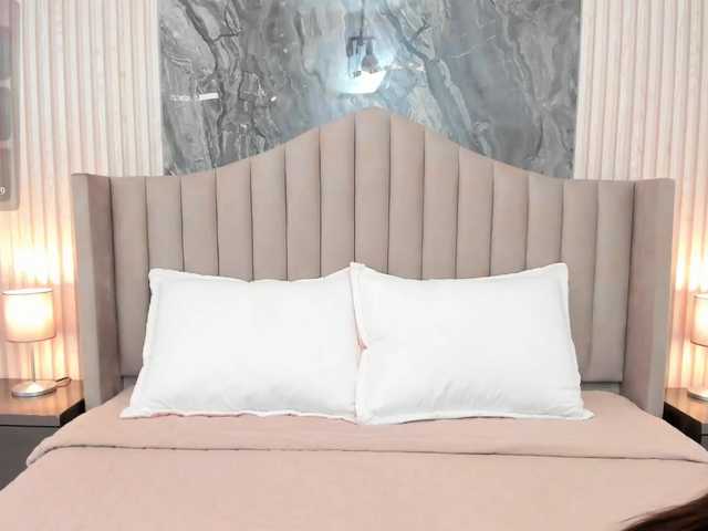 AlissonNoir live cam on BongaCams