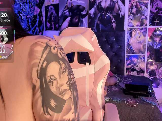 LanaKyutt live cam on BongaCams