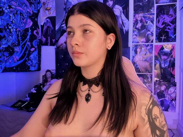 LanaKyutt live cam on BongaCams