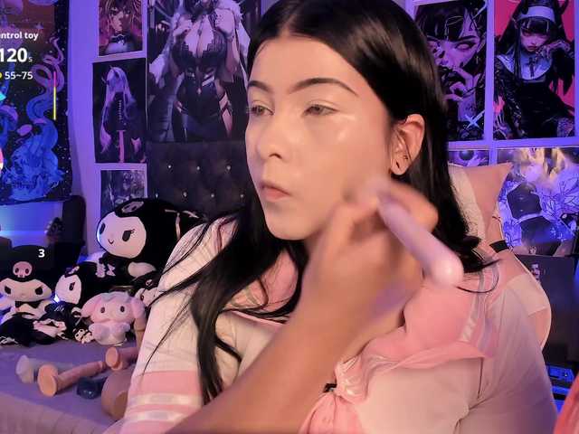 LanaKyutt live cam on BongaCams