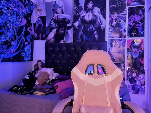 LanaKyutt live cam on BongaCams