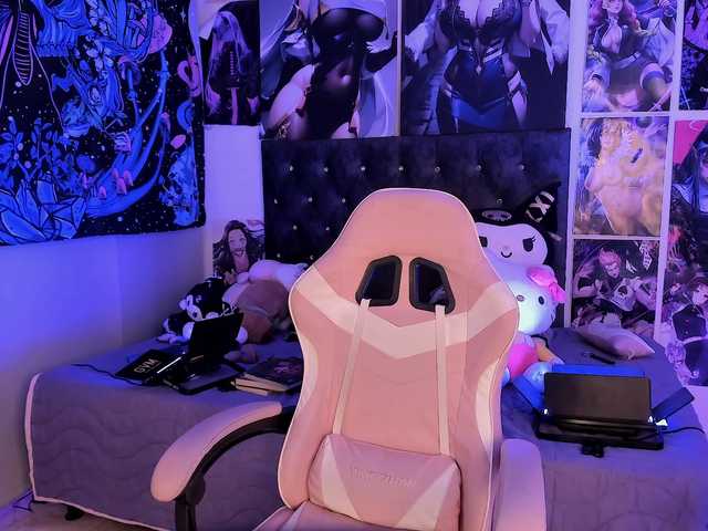 LanaKyutt live cam on BongaCams