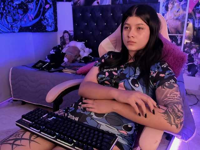 LanaKyutt live cam on BongaCams
