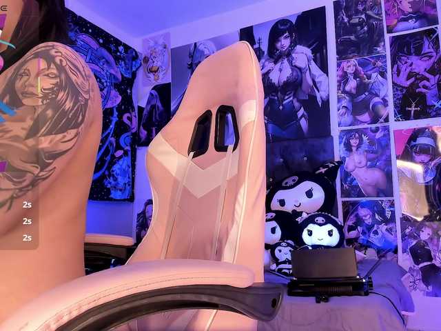 LanaKyutt live webcam show