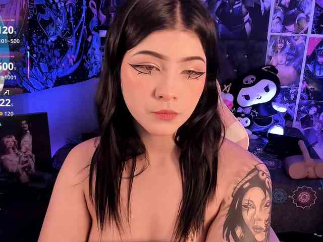 LanaKyutt webcam