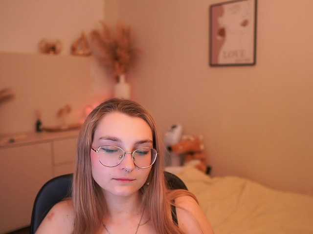 Sophielux18 live cam on BongaCams