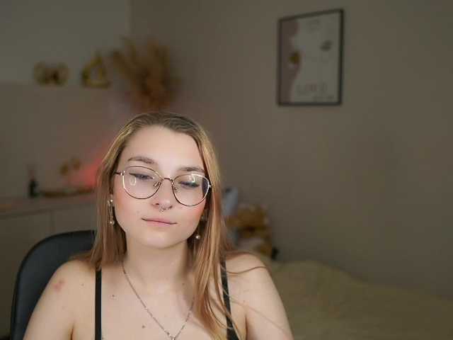 Sophielux18 live cam on BongaCams