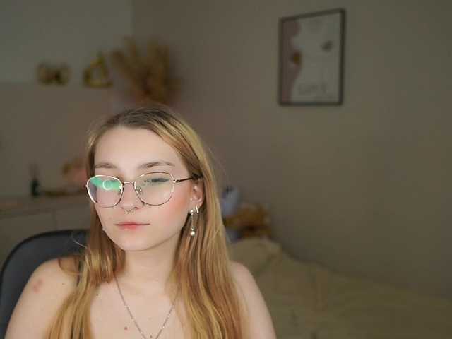 Sophielux18 live cam on BongaCams