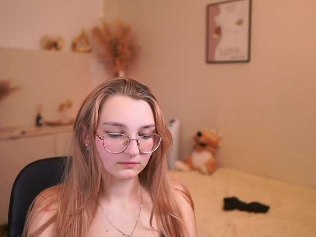 Sophielux18 live cam