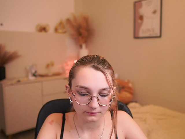 Sophielux18 live cam on BongaCams