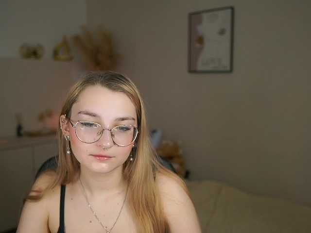 Sophielux18 live cam on BongaCams