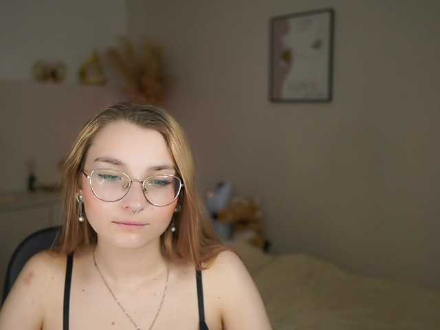 Sophielux18 live cam on BongaCams