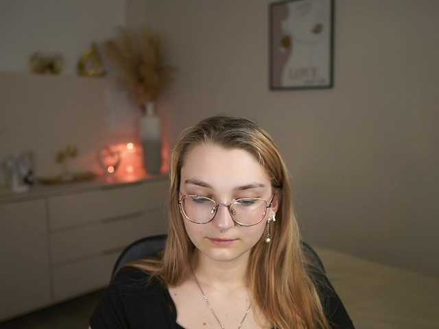 Sophielux18 live cam on BongaCams