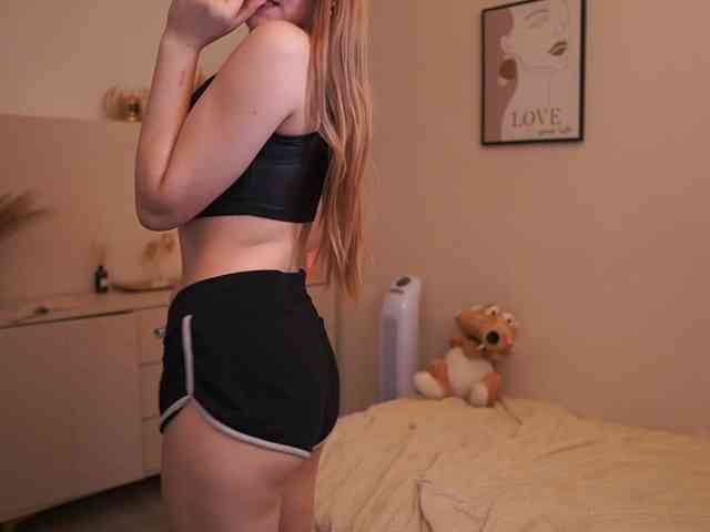 Sophielux18 webcam