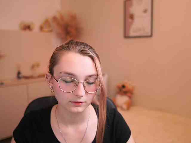 Sophielux18 - Girl 