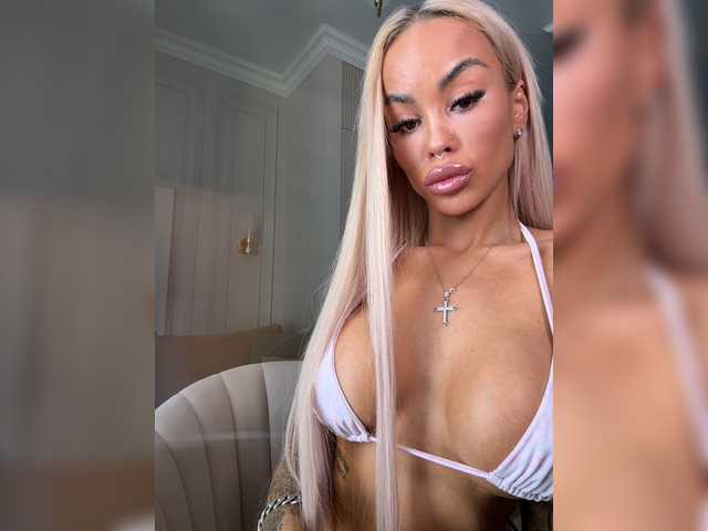 MariaMagdalena live cam on BongaCams
